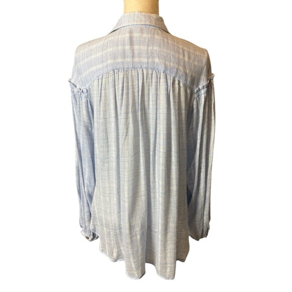 Free People Button Down Top Women's Small Light Blue Frayed Shoulder Hem Flowy - Picture 3 of 11